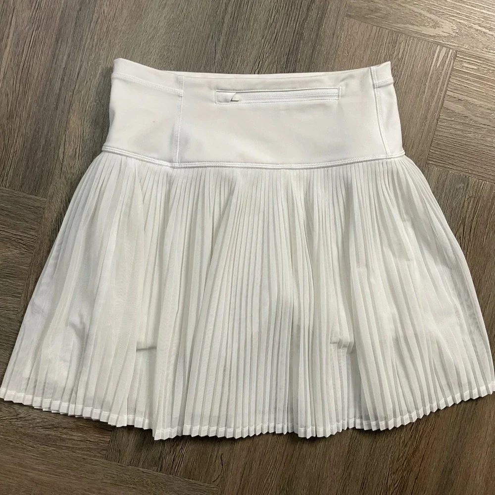 IBKUL Pleated Mesh Tennis Golf Activewear Skort Skirt Womens Small White Preppy